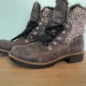 Muk Luk Boots Size 7